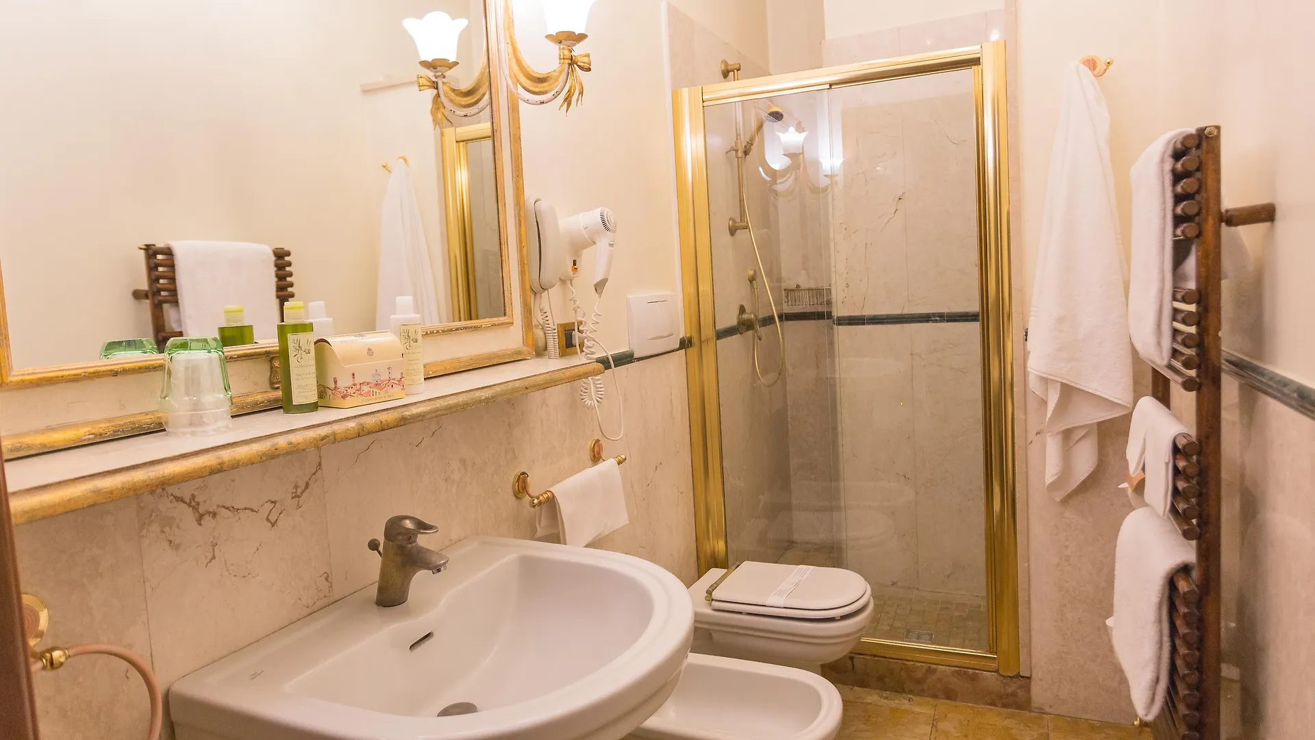 Hotel Palazzo Alexander Lucca