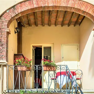 Antica Residenza Santa Chiara Guest house