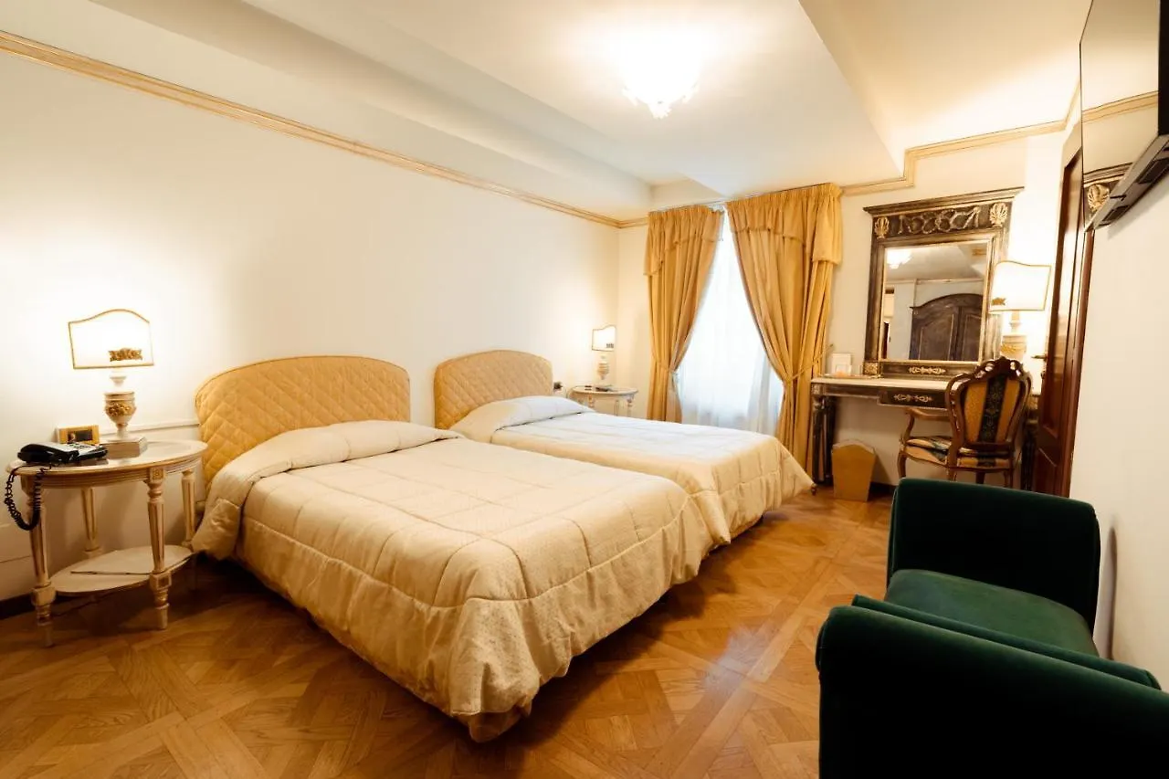 Hotel Palazzo Alexander Lucca Italien