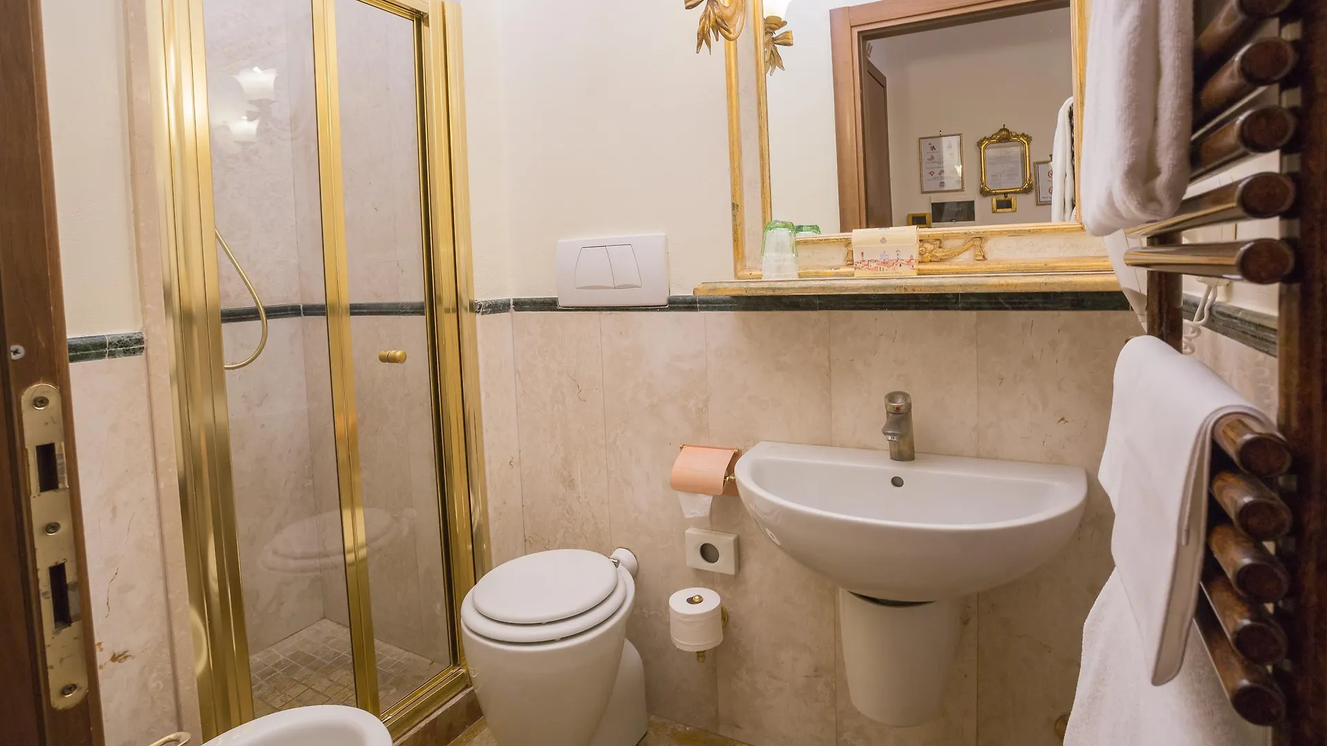Hotel Palazzo Alexander Lucca