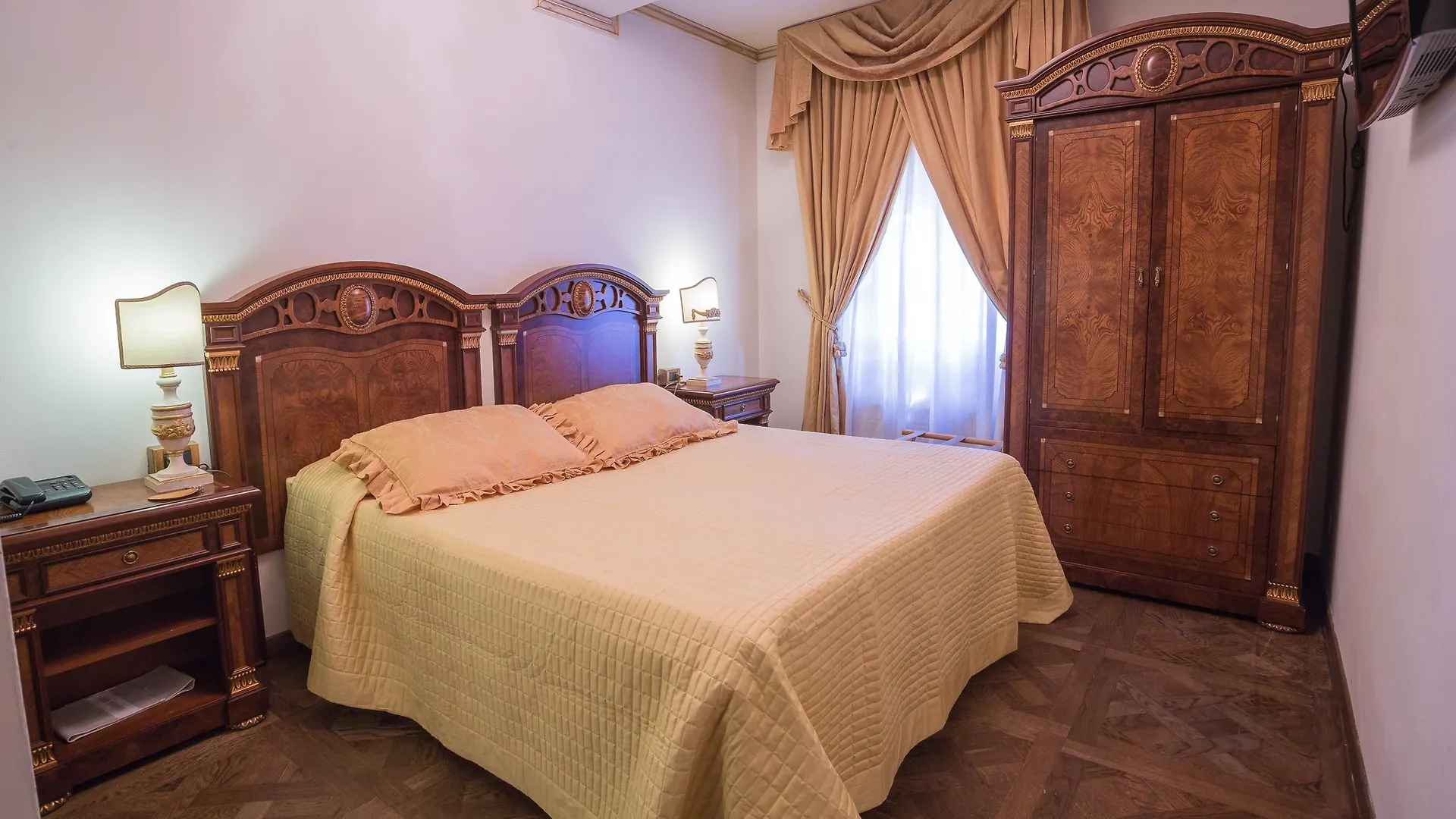 ****  Hotel Palazzo Alexander Lucca Italy