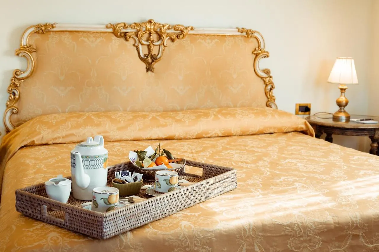 Hotel Palazzo Alexander Lucca