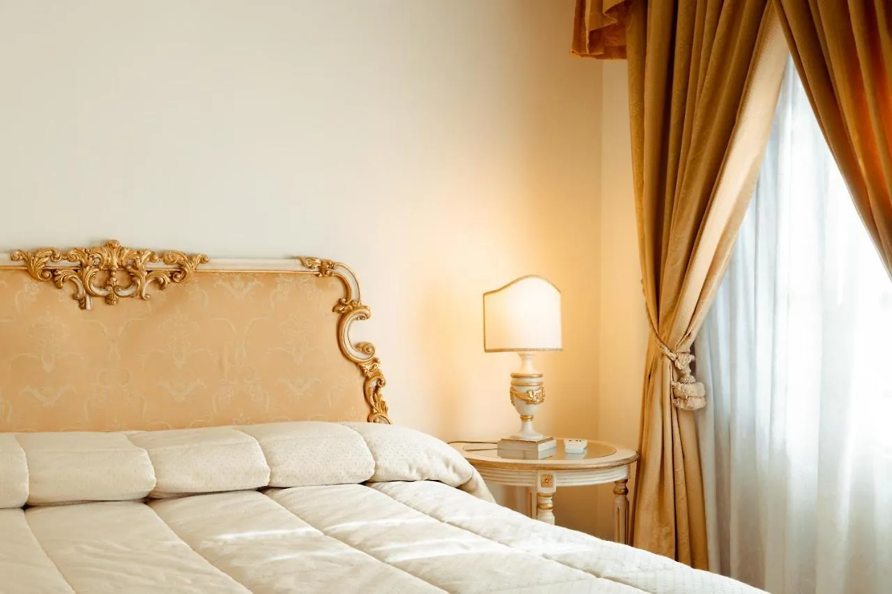 ****  Hotel Palazzo Alexander Lucca Italy